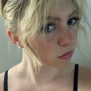 Meet your Posher, Alyssa